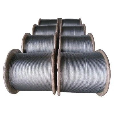 Harga yang bagus Kawat Baja Tali Anti-Putar 4 Untai Baja Cold Heading Khusus Toleransi ±1% on line